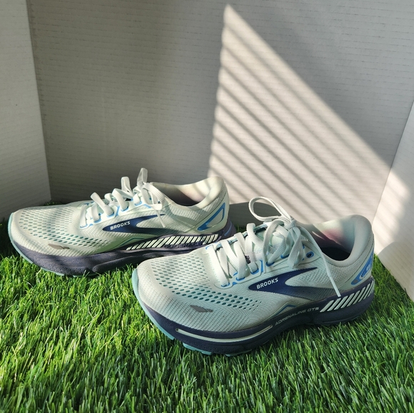 Brooks Adrenaline GTS23 Running Shoes - Size 7.5 - Picture 2 of 7